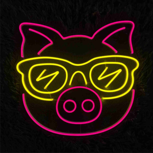 CERDO CON GAFAS
