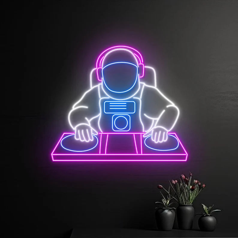 ASTRONAUTA DJ